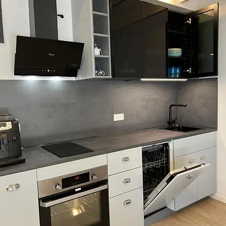 Modernes Loft Auf 2 Etagen, Naehe Tripsdrill & Neckar, Balkon Inklusive, Ideal Fuer Familien *