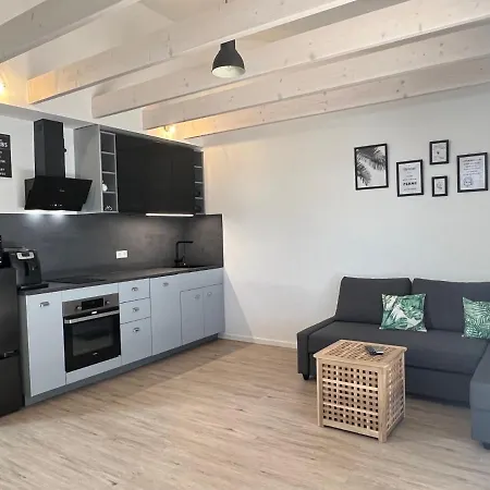 Modernes Loft Auf 2 Etagen, Naehe Tripsdrill & Neckar, Balkon Inklusive, Ideal Fuer Familien * Neckarwestheim