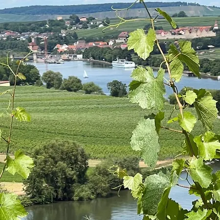 Modernes Loft Auf 2 Etagen, Naehe Tripsdrill & Neckar, Balkon Inklusive, Ideal Fuer Familien